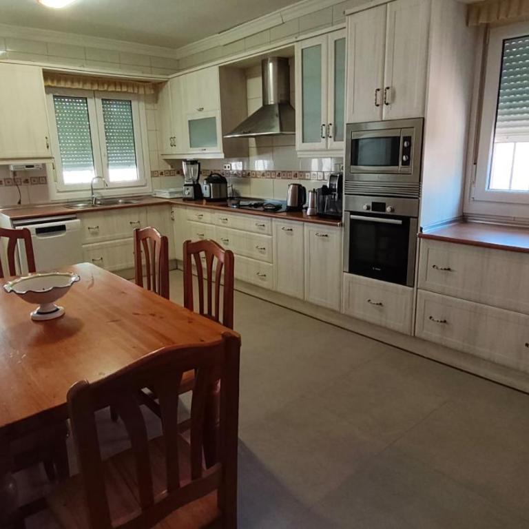 Roquetas de Mar Urbanisation villa with pool 3rd Line beach - Villa - 69
