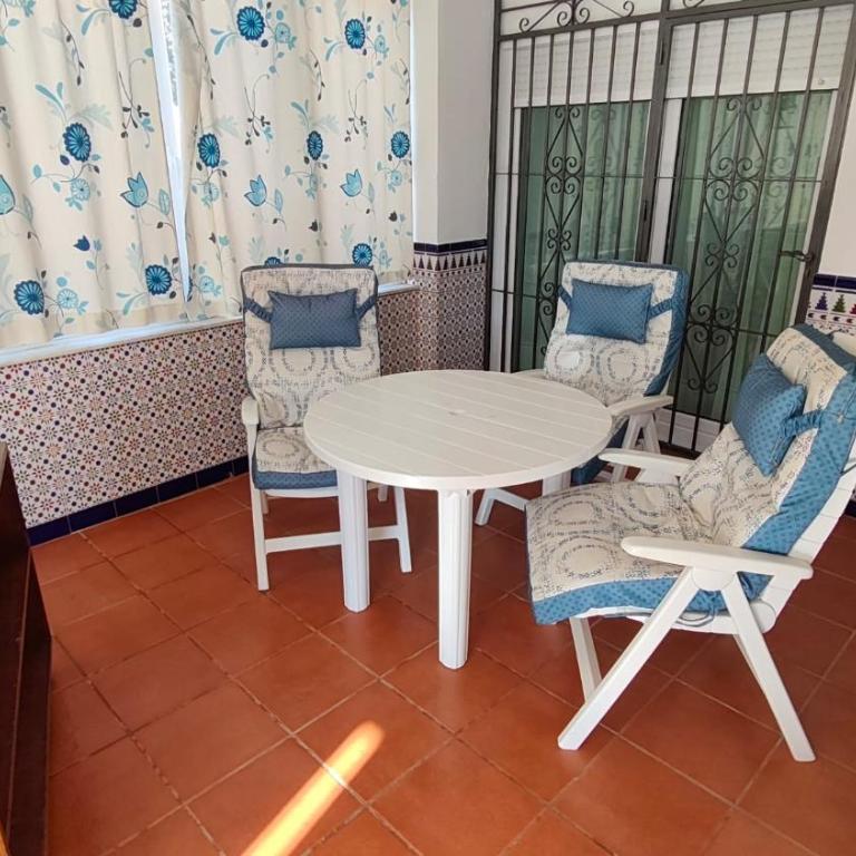 Roquetas de Mar Urbanisation villa with pool 3rd Line beach - Villa - 42