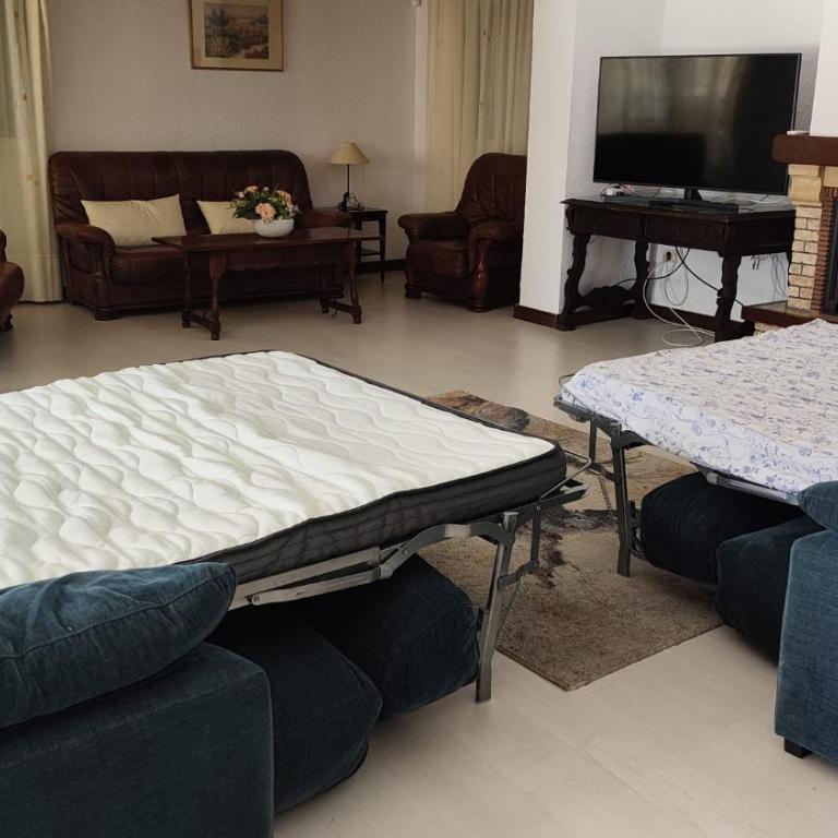 Roquetas de Mar Urbanisation villa with pool 3rd Line beach - Villa - 52