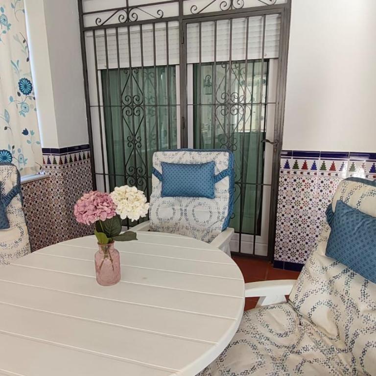 Roquetas de Mar Urbanisation villa with pool 3rd Line beach - Villa - 82