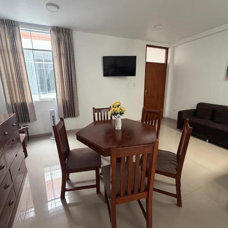 F1 Apartment - Three-Bedroom Apartment - 12