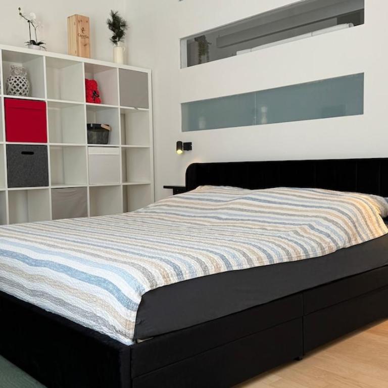 Altbaucharme mitten in Graz - Two-Bedroom Apartment - 14