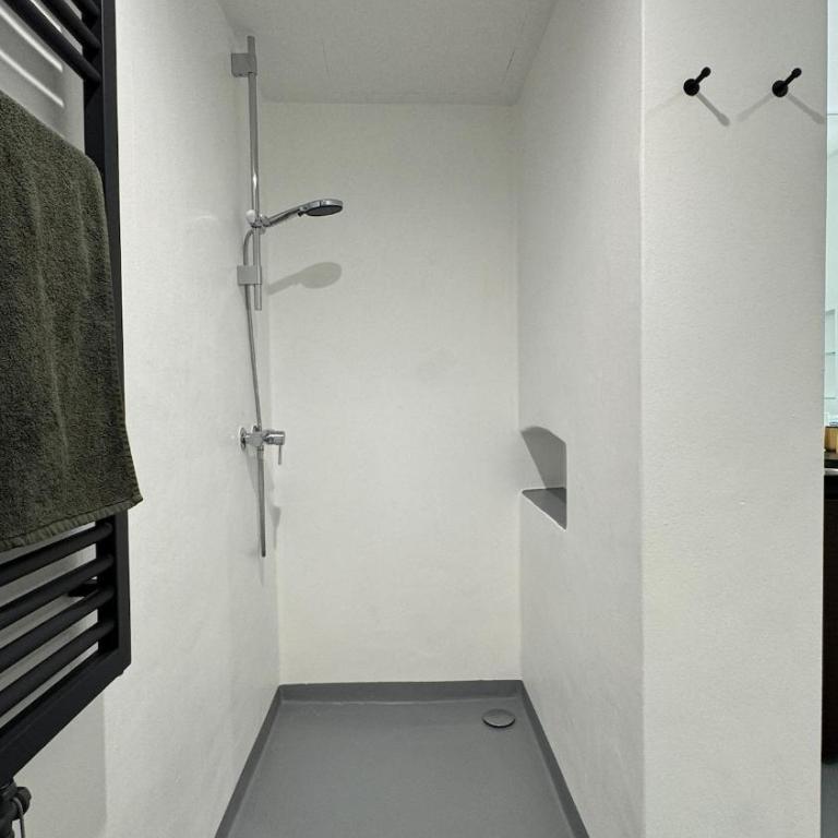 Altbaucharme mitten in Graz - Two-Bedroom Apartment - 23