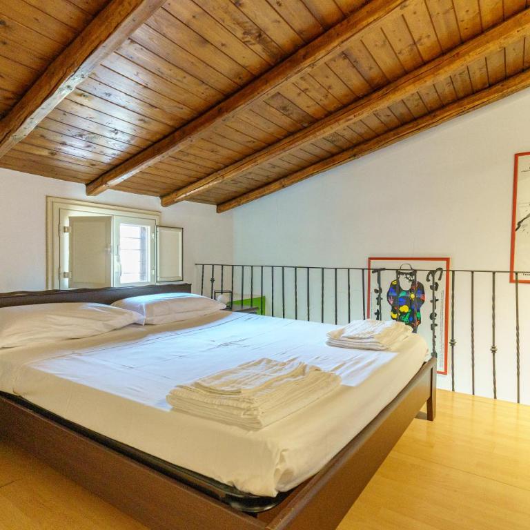Linda's House - One-Bedroom Apartment - 16
