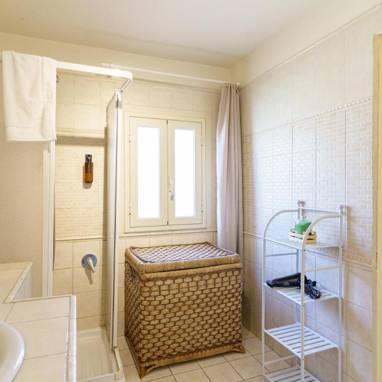Linda's House - One-Bedroom Apartment - 21