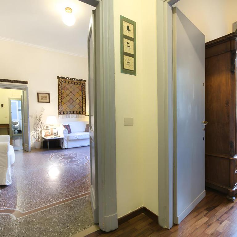 Trastevere Stylish Two Bedroom - Appartamento con doccia - 10