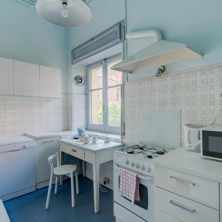 Trastevere Stylish Two Bedroom - Appartamento con doccia - 12