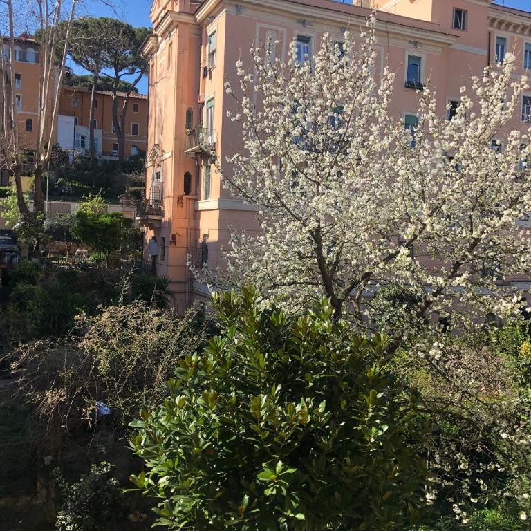 Trastevere Stylish Two Bedroom - Appartamento con doccia - 27