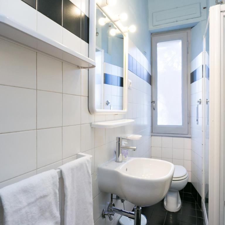Trastevere Stylish Two Bedroom - Appartamento con doccia - 25