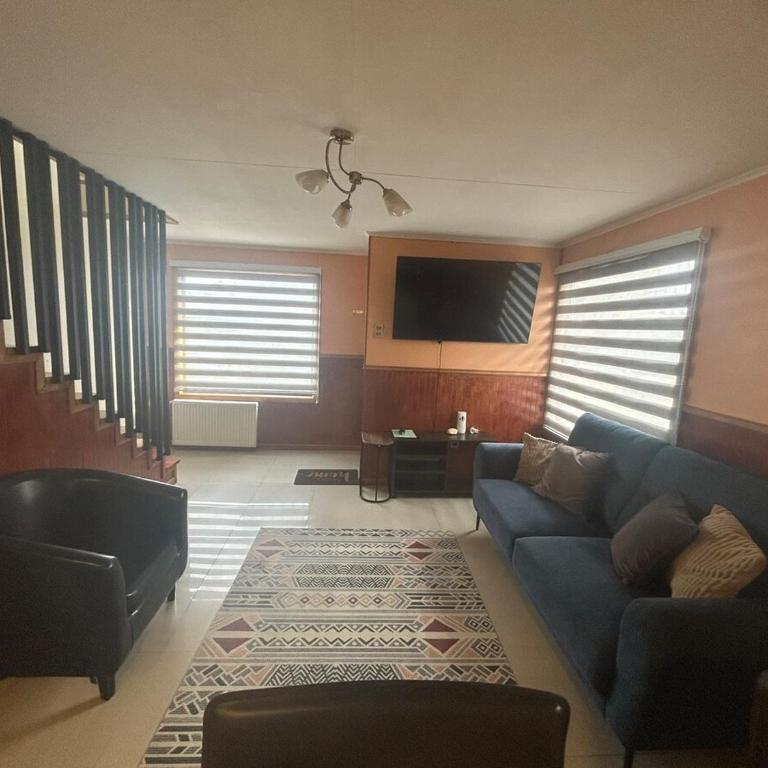 Acogedora casa con estacionamiento - Two-Bedroom House - 7