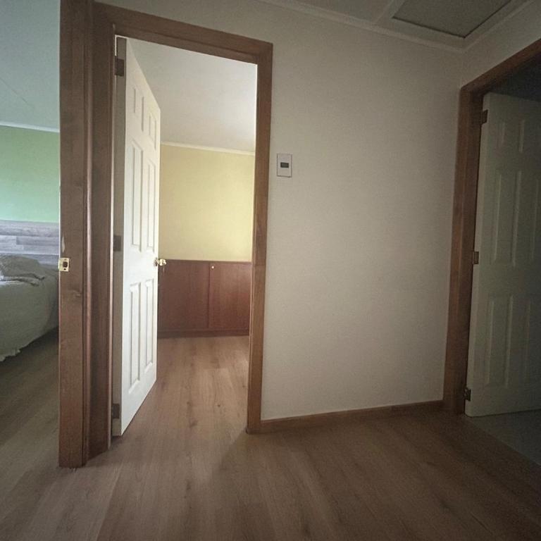 Acogedora casa con estacionamiento - Two-Bedroom House - 8