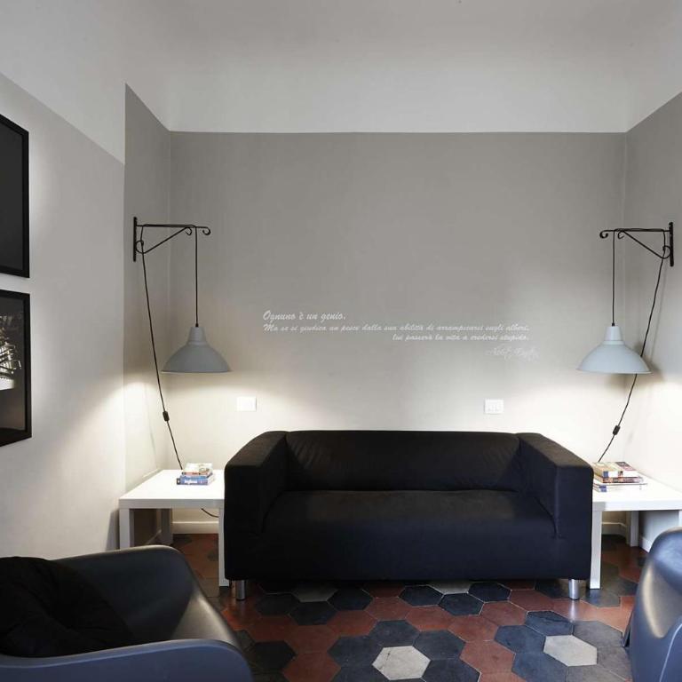 Porta Rossa Apartments - Two-Bedroom Apartment with City View - 11