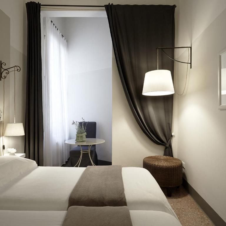 Porta Rossa Apartments - Two-Bedroom Apartment - 13