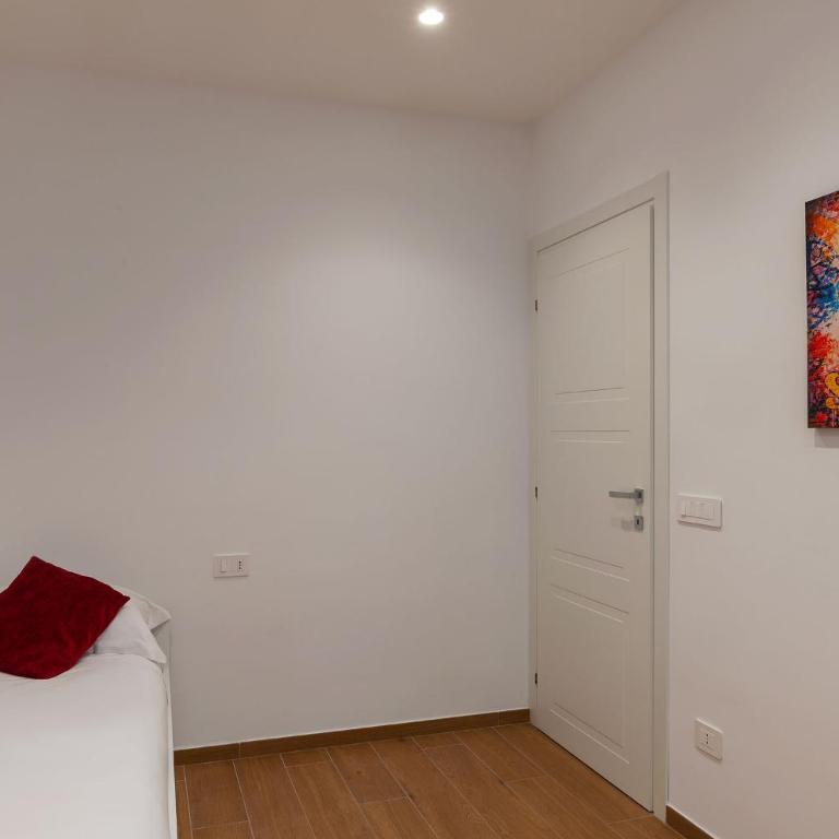 Metro A - Red Chic Colosseum - Appartamento con 2 Camere da Letto - 17