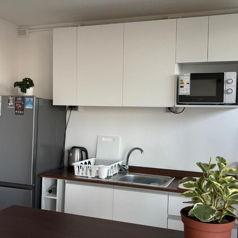 Beautiful apartment overlooking the lake and the volcano - Three-Bedroom Apartment - 2