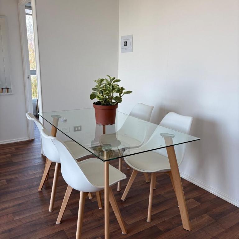 Beautiful apartment overlooking the lake and the volcano - Three-Bedroom Apartment - 13