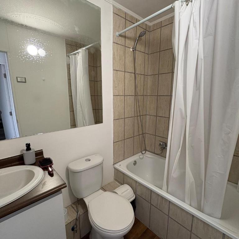 Beautiful apartment overlooking the lake and the volcano - Three-Bedroom Apartment - 19