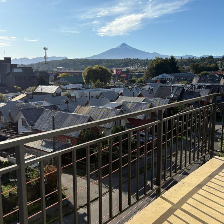 Beautiful apartment overlooking the lake and the volcano - Three-Bedroom Apartment - 22