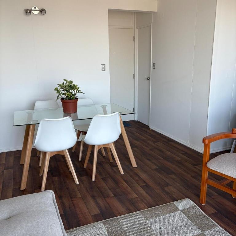 Beautiful apartment overlooking the lake and the volcano - Three-Bedroom Apartment - 26
