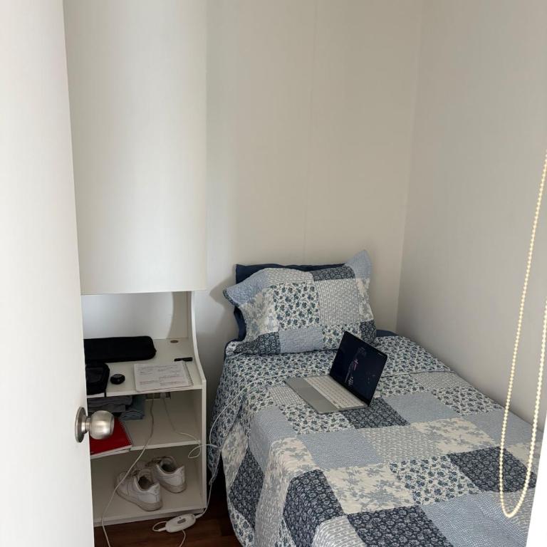Beautiful apartment overlooking the lake and the volcano - Three-Bedroom Apartment - 29