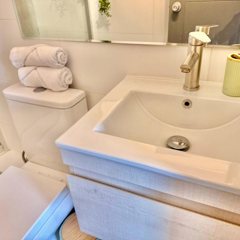 AH Steps to National Stadium & Metro - Apartamento - 11