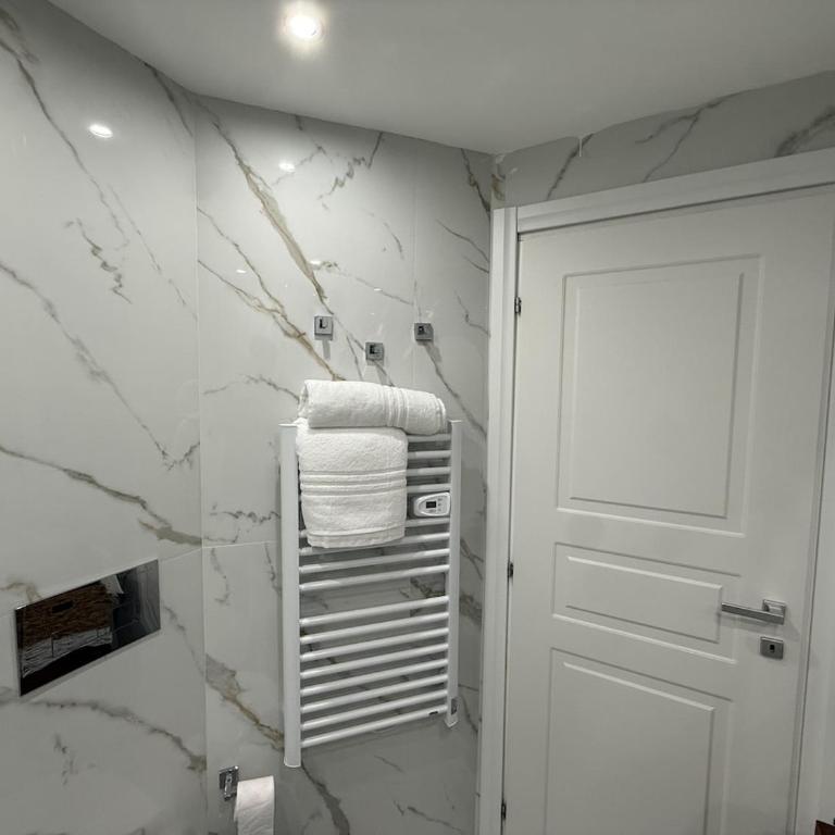 Casa Raffa Calacatta 2 bedrooms, fiber Wi-Fi, Center City - Apartment mit 2 Schlafzimmern - 28