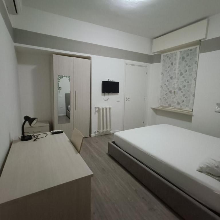 Varda che casa - Standard Double Room - 6