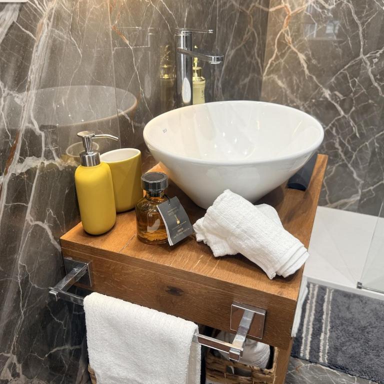 Casa Raffa Onyx Suite & Balcony, WiFi, AC - Appartamento con 1 Camera da Letto - 9