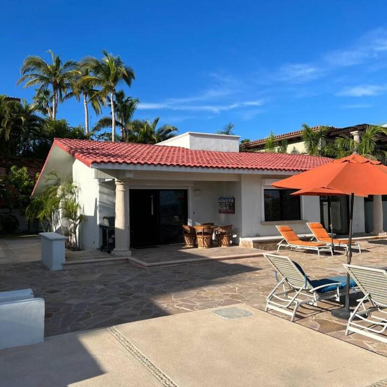 Beautiful Spanish Home: Ocean Views & Private Pool - Casa - 3
