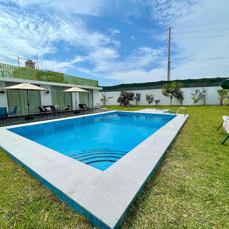 Oasis with pool & gardens Chincha-El Carmen - Five-Bedroom House - 1