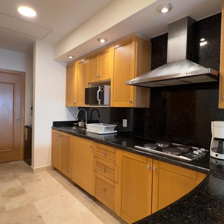 Departamento de lujo frente al mar - Three-Bedroom Apartment - 26