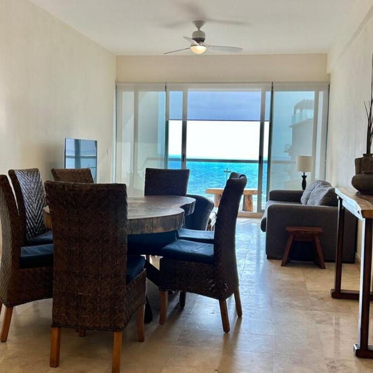 Departamento de lujo frente al mar - Three-Bedroom Apartment - 13