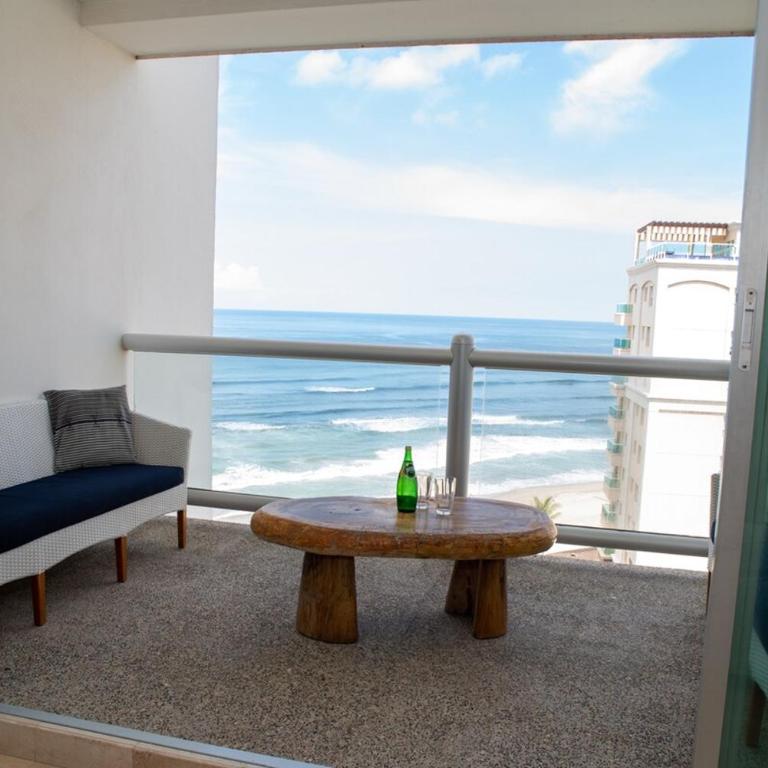 Departamento de lujo frente al mar - Three-Bedroom Apartment - 4