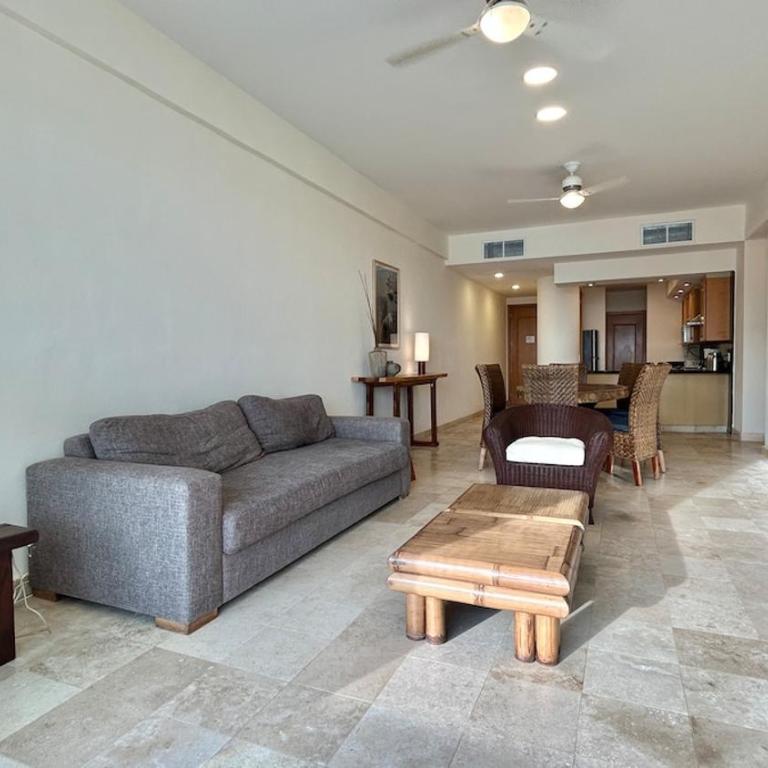Departamento de lujo frente al mar - Three-Bedroom Apartment - 9