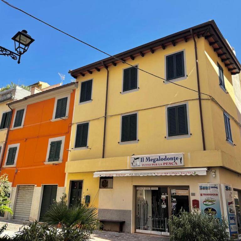 Residenza Cavour Portoferraio city center - Three-Bedroom Vacation Home - 34