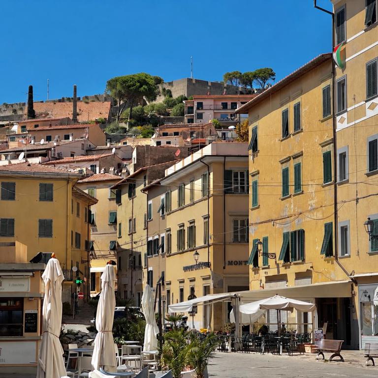 Residenza Cavour Portoferraio city center - Three-Bedroom Vacation Home - 36