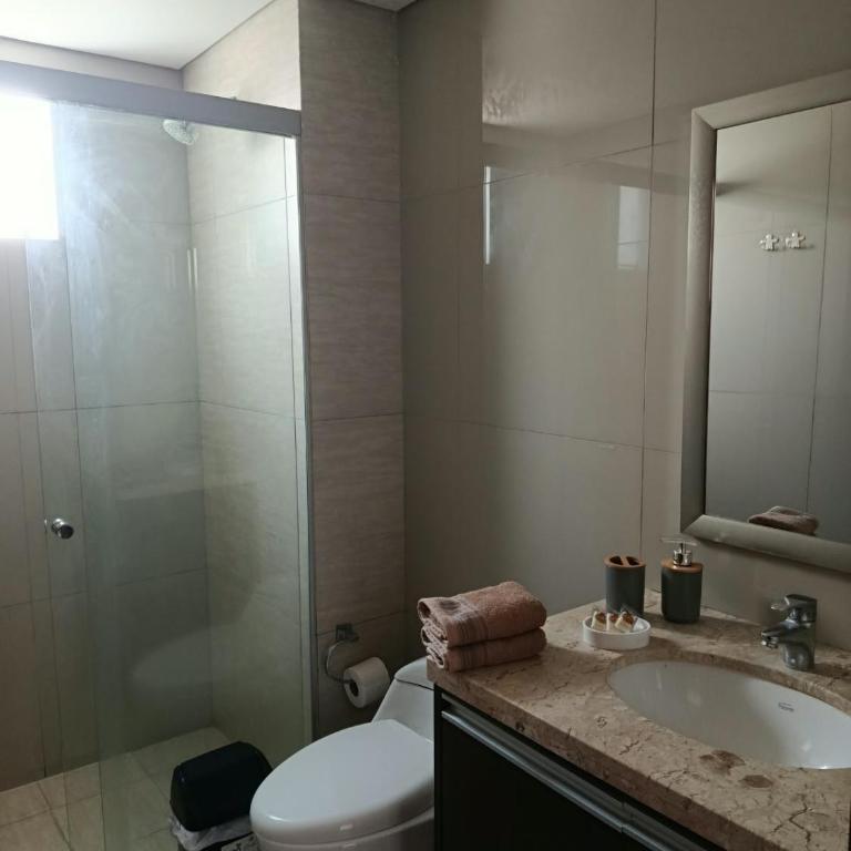 Elegante departamento en Urbarí - Cond. Aruma - Apartamento de 2 dormitorios - 7