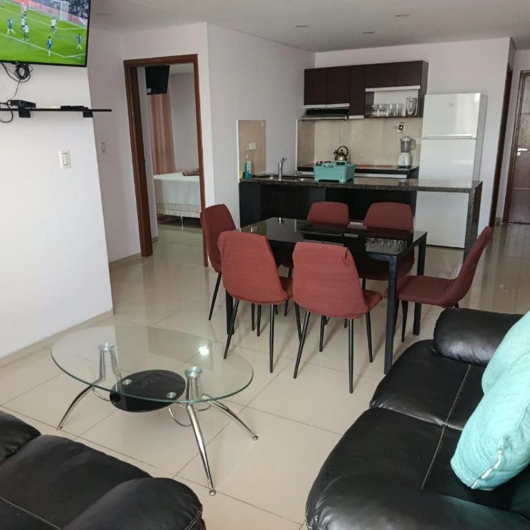 Elegante departamento en Urbarí - Cond. Aruma - Apartamento de 2 dormitorios - 4