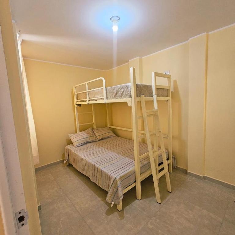 Suite familiar dunas de Ica - Three-Bedroom Apartment - 12