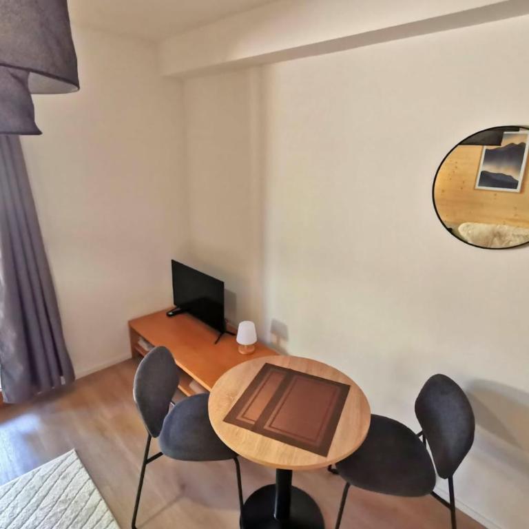 Studio with terrace and private parking - Studio - 4