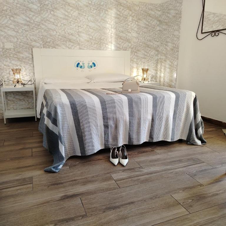 Onlyrooms I - Central Area - Double Room with Terrace - 4