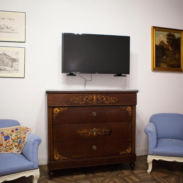 Demetra Rooms - Camera Quadrupla con Bagno Privato - 1