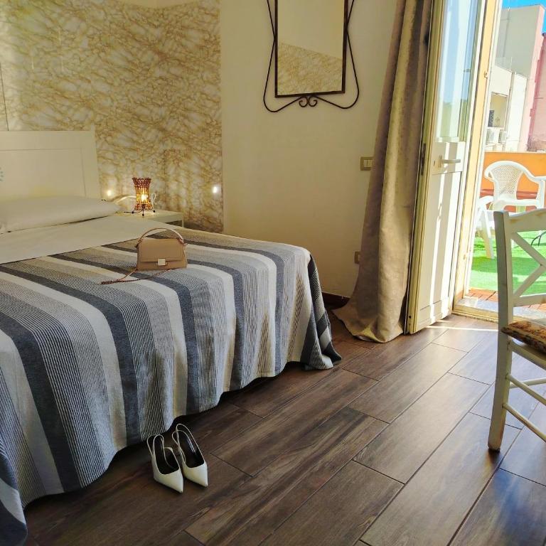 Onlyrooms I - Central Area - Double Room with Terrace - 2