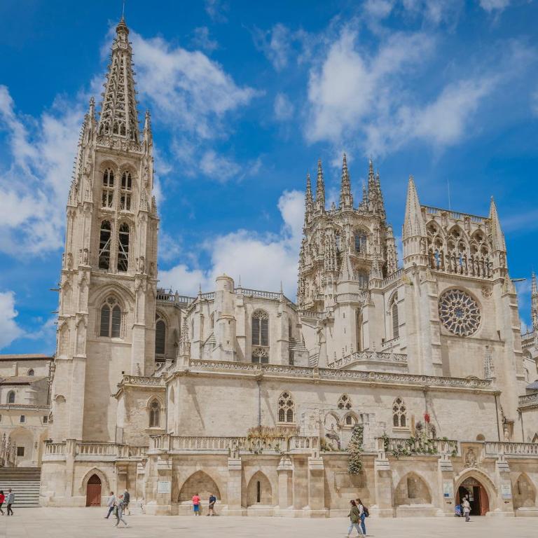 Centro Burgos Real Consulado - Appartamento Deluxe con 2 Camere da Letto e Balcone - 23