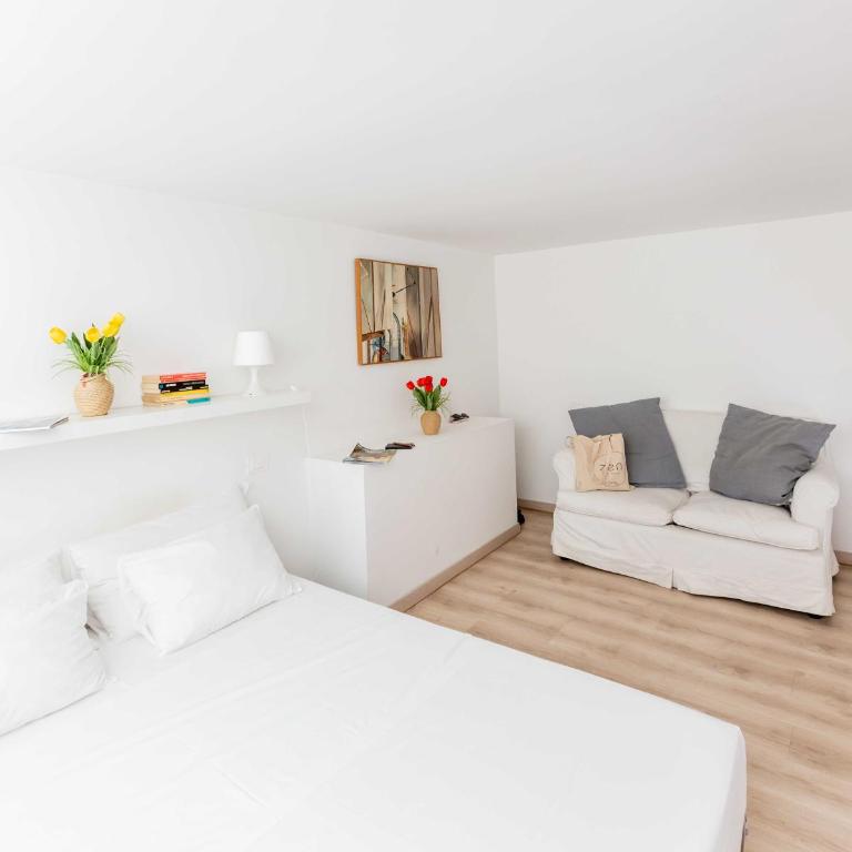 Cairoli twin apartments close to Central Station - Two-Bedroom Apartment - 1