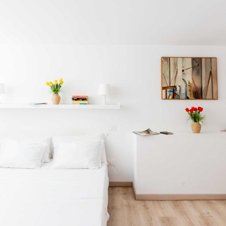 Cairoli twin apartments close to Central Station - Two-Bedroom Apartment - 5