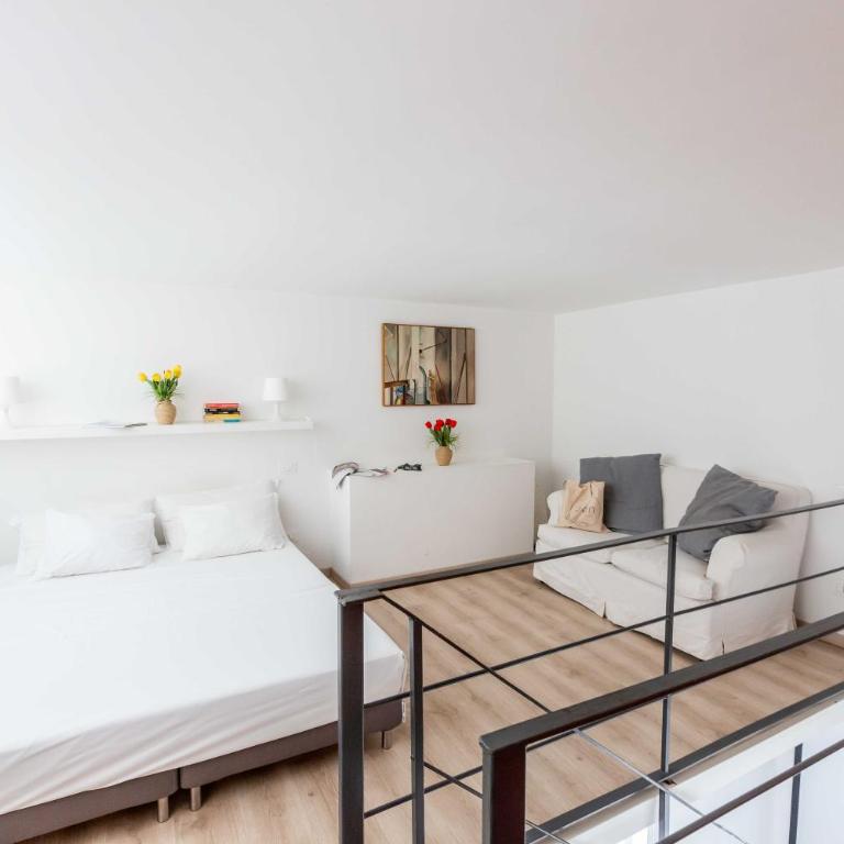 Cairoli twin apartments close to Central Station - Two-Bedroom Apartment - 9