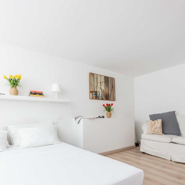 Cairoli twin apartments close to Central Station - Two-Bedroom Apartment - 10