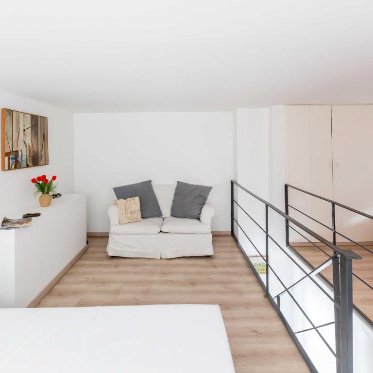 Cairoli twin apartments close to Central Station - Two-Bedroom Apartment - 12