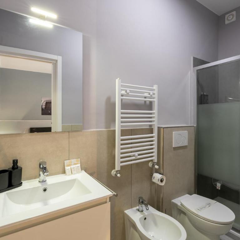  - Room #1754125901 - 16